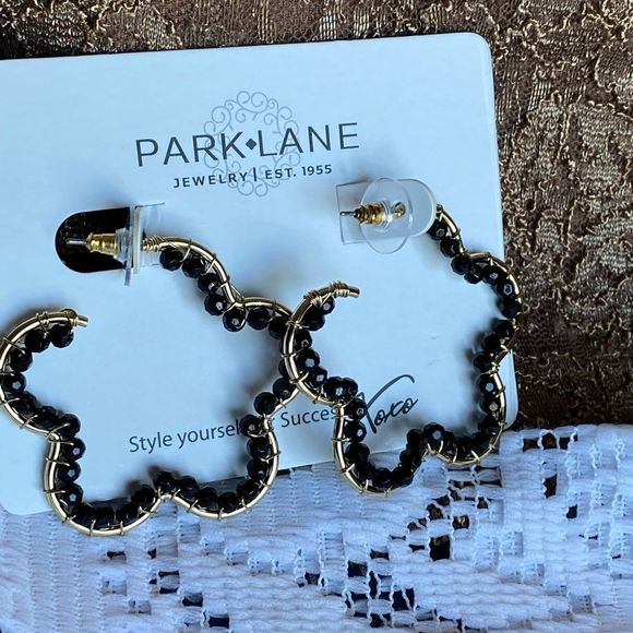 NWT FLORAL EVERY DAY EMBER EARRINGS BLACK BEADS GOLD ACCENT METAL FUNKY - Picture 4 of 14